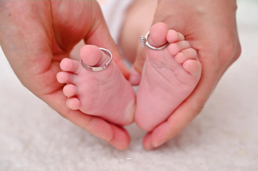 德宏孕妇肚子隐隐作痛